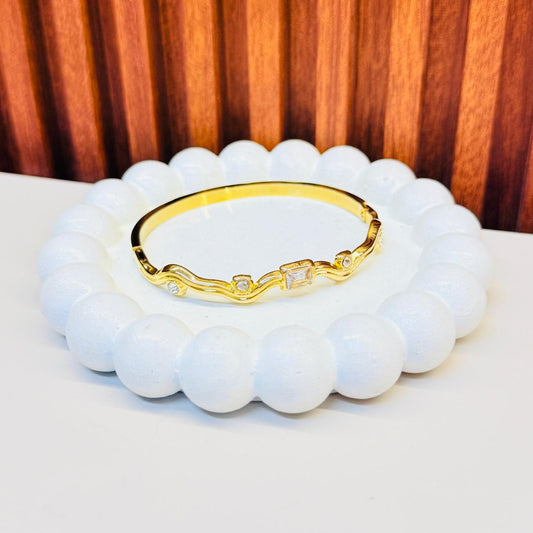 Royal Wave  Bracelet