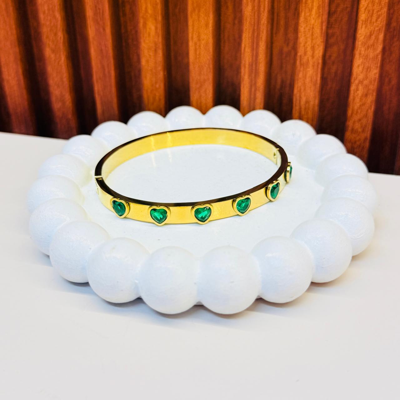 Golden Green Heart Bracelet