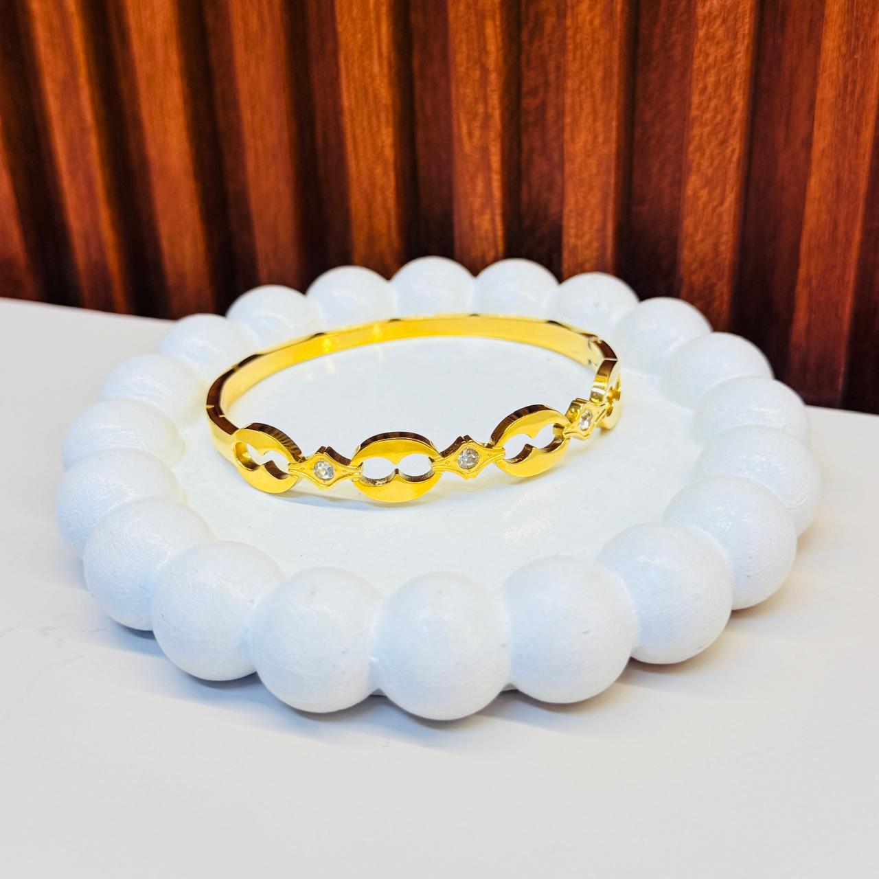 Eternal Gold Bracelet