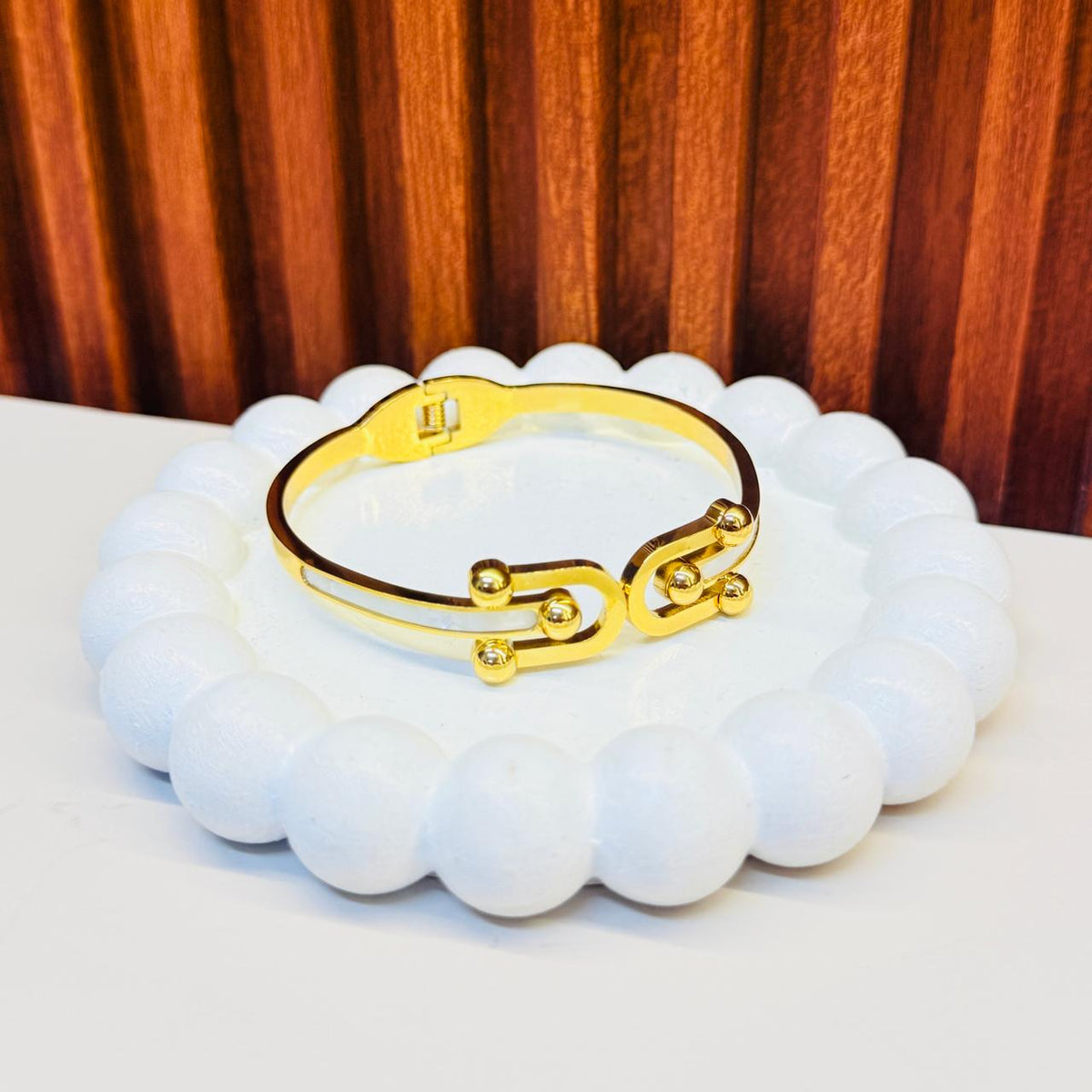 White Scalloped Bracelet