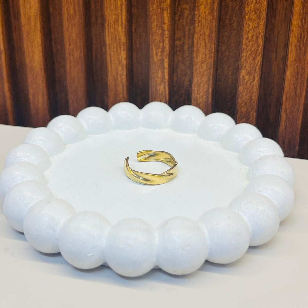 Chin Storm Ring