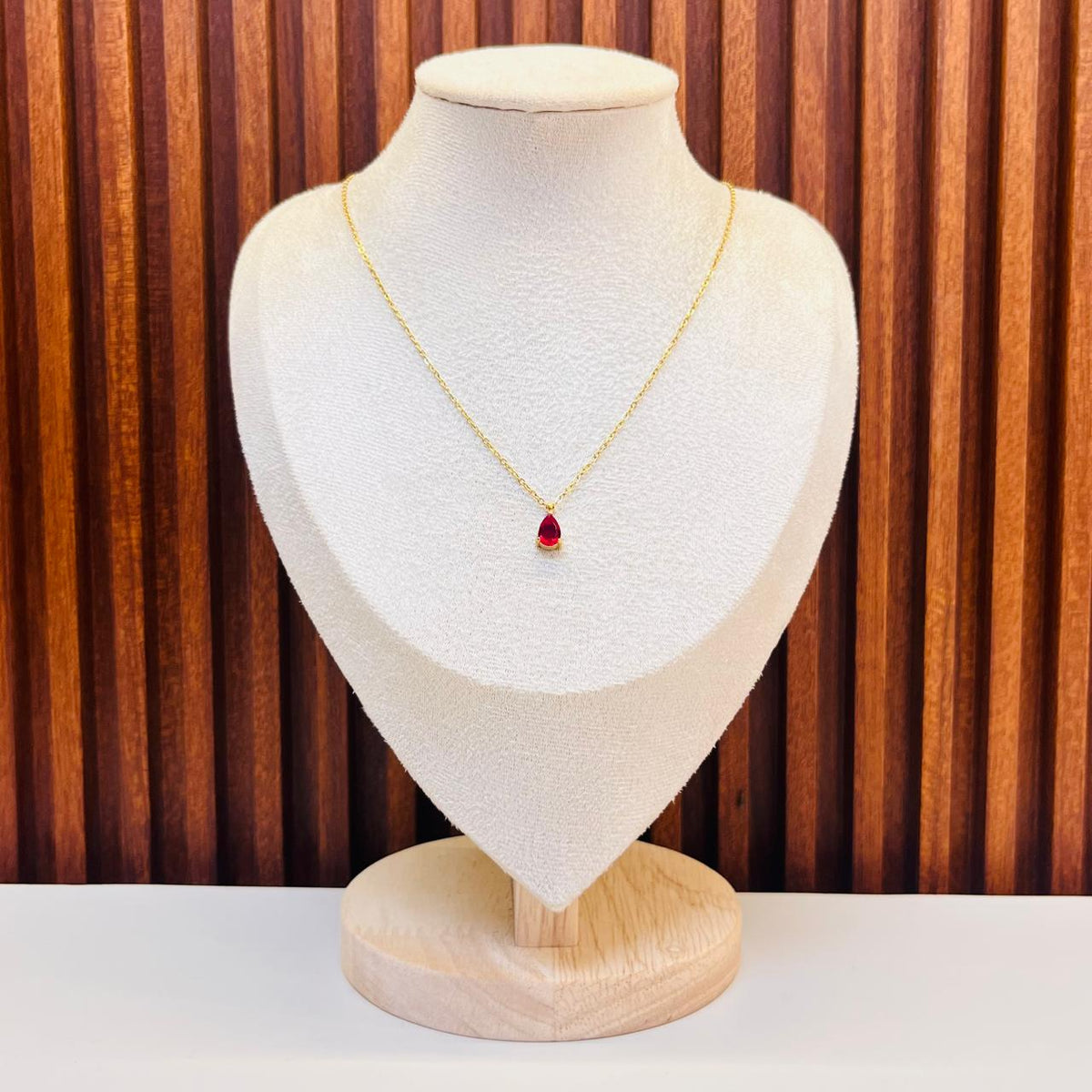 Red Stone   Necklace