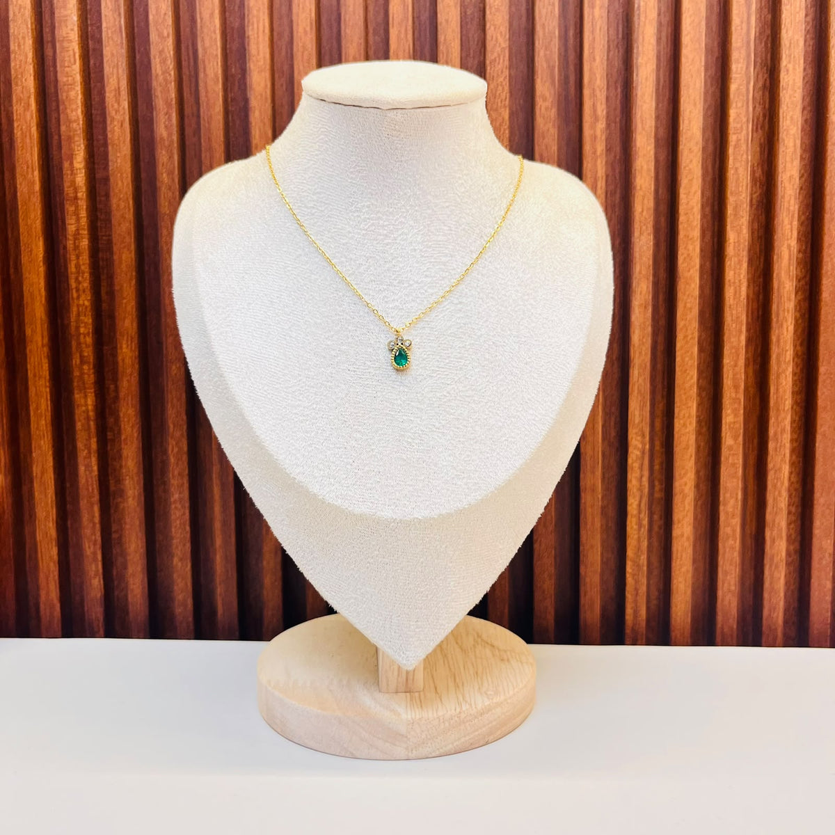 Amore Green  Necklace