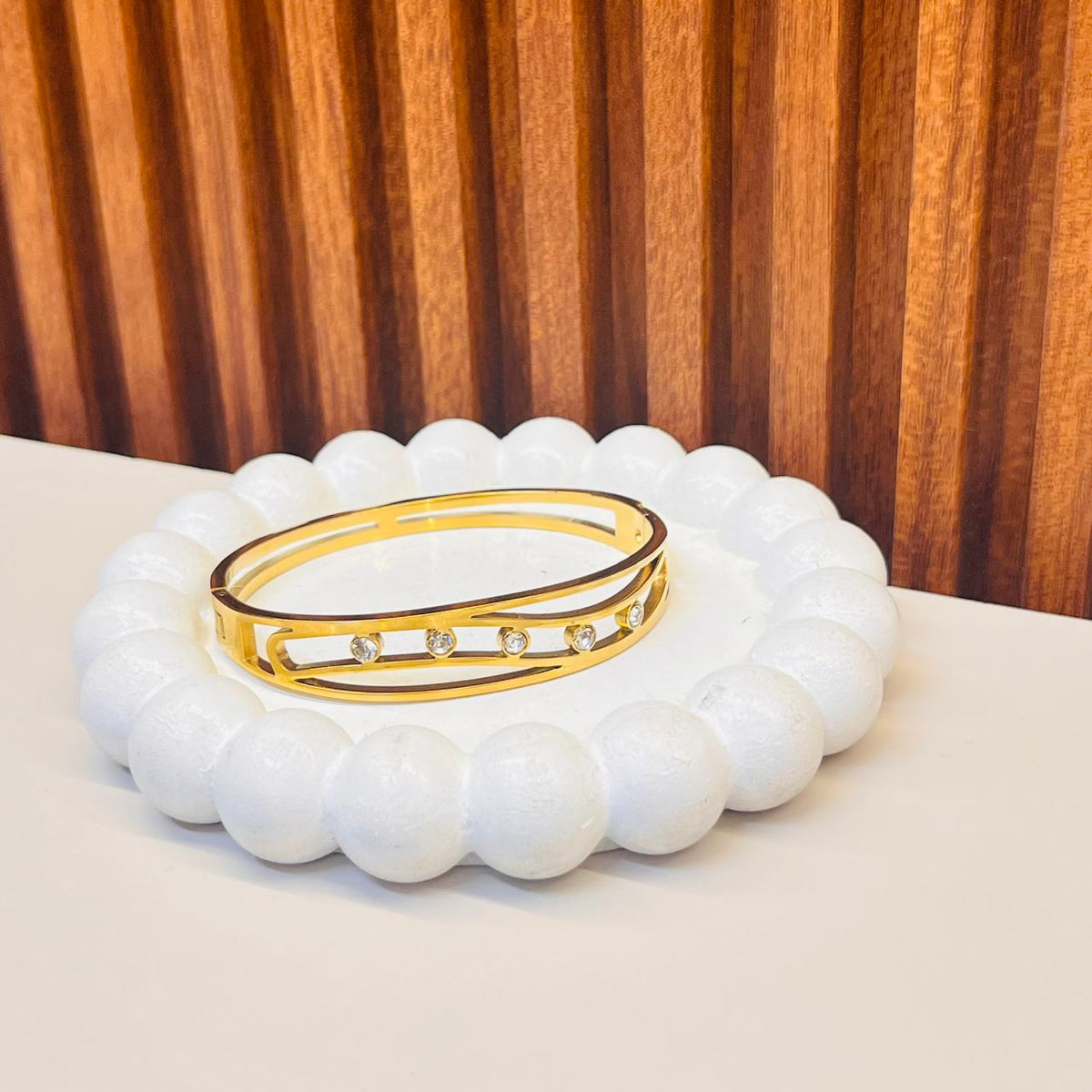 Dazzling Gold Bracelet