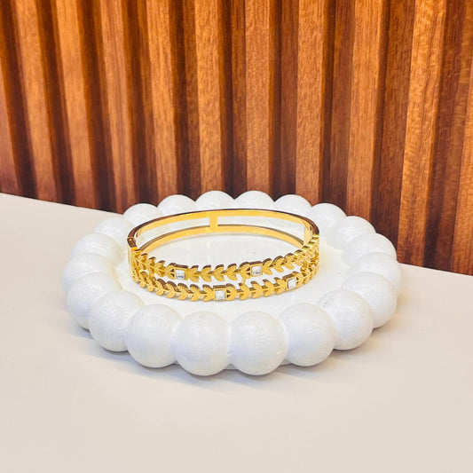 Golden Majesty Bracelet