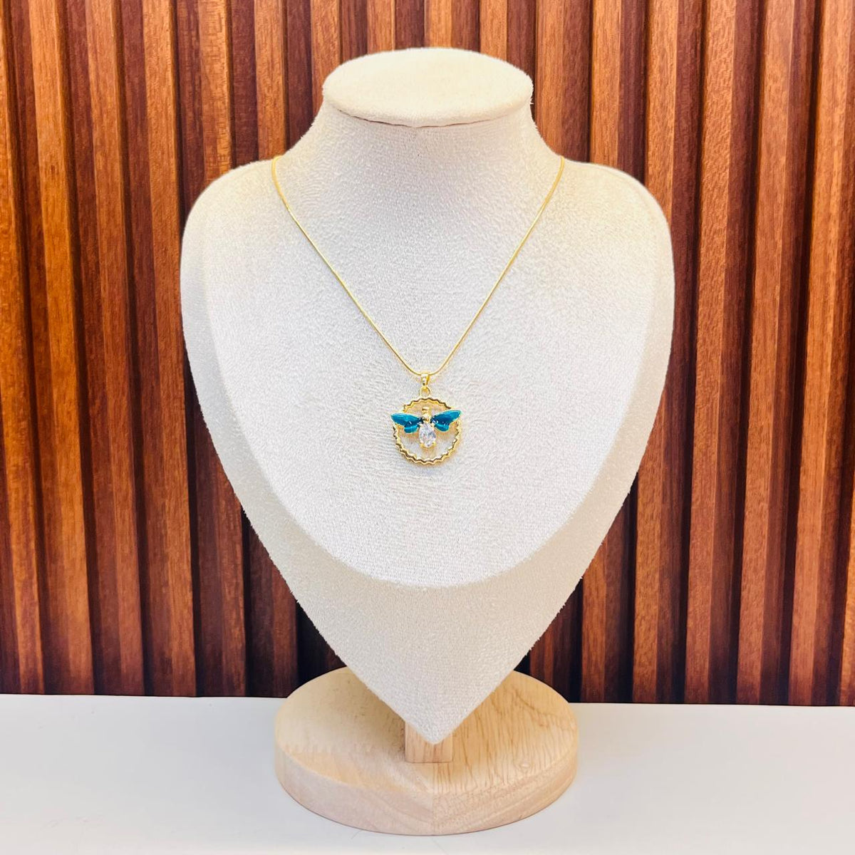 Soft Edge  Necklace
