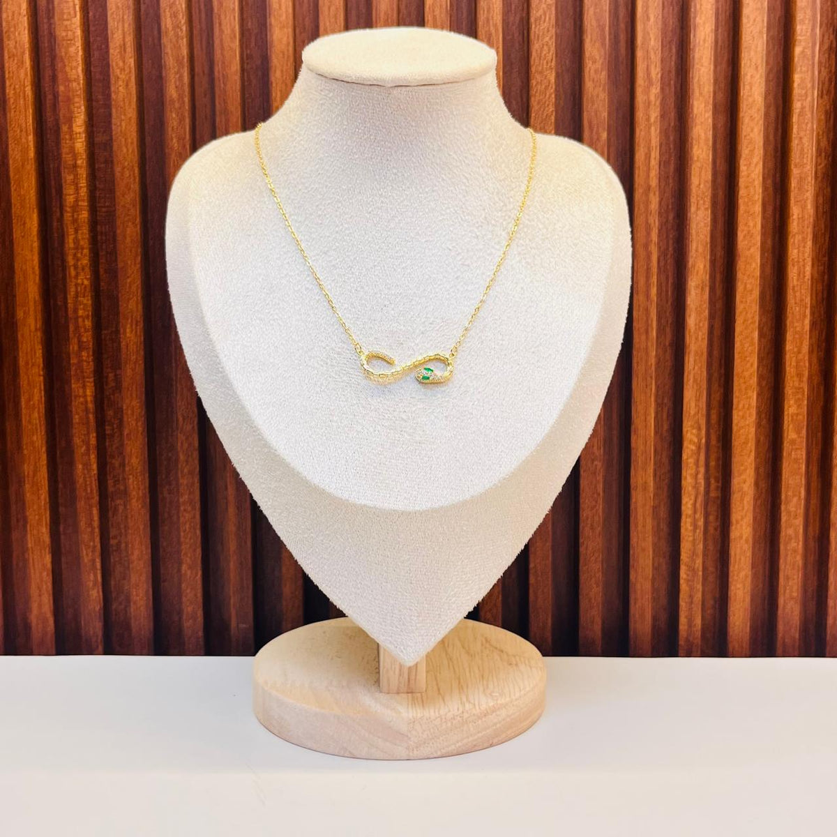 Crystal Shine Necklace