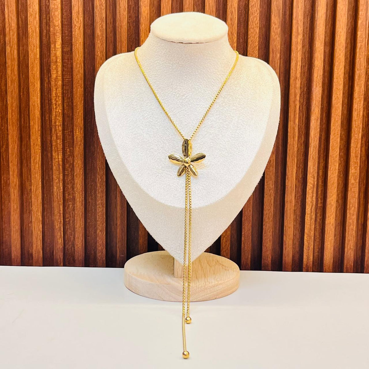 Classic Gold Necklace