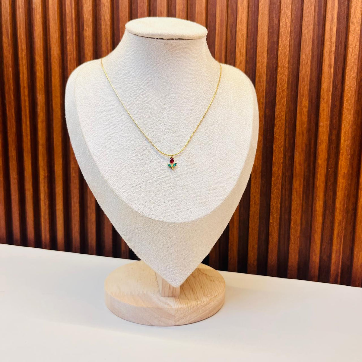 Red And Green Flower Necklace