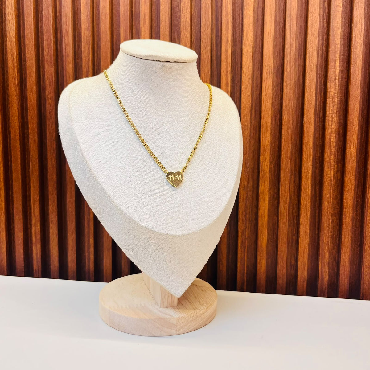 Golden Aura Necklace